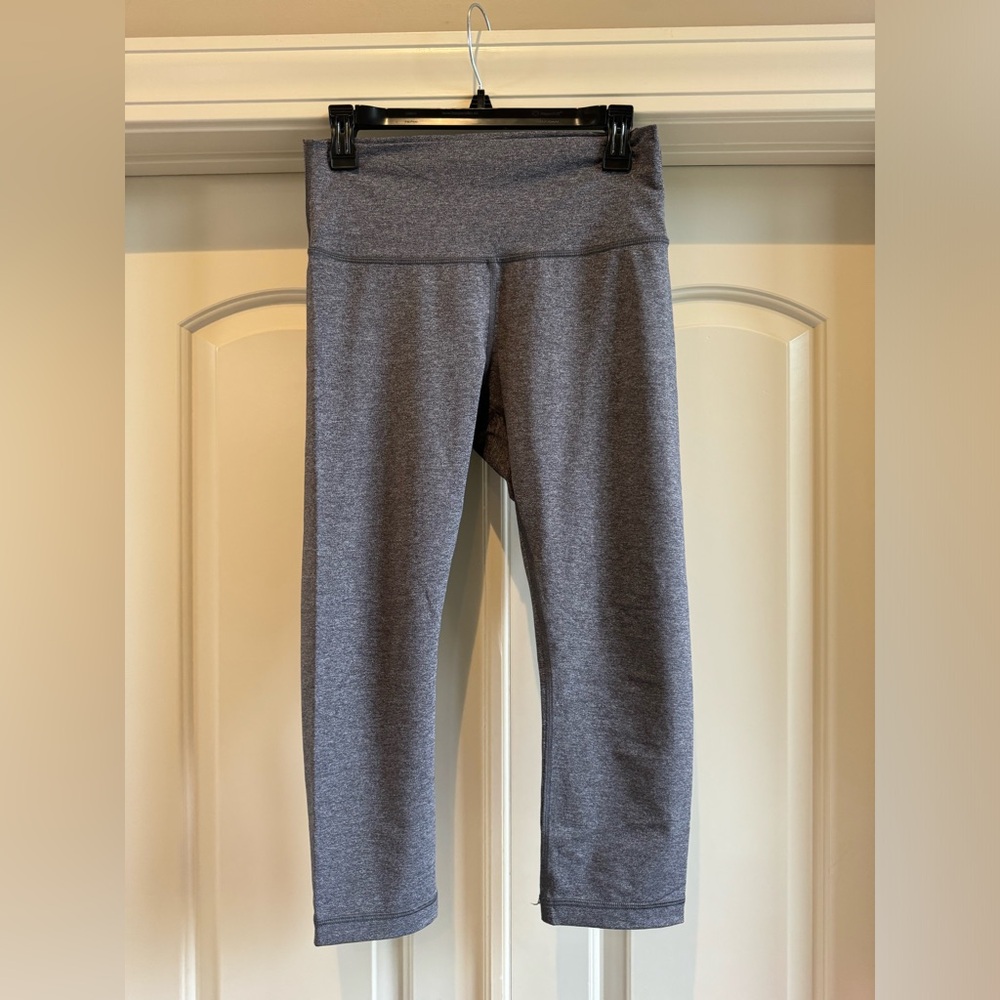 Lululemon Align Cropped Leggings. Size 10.